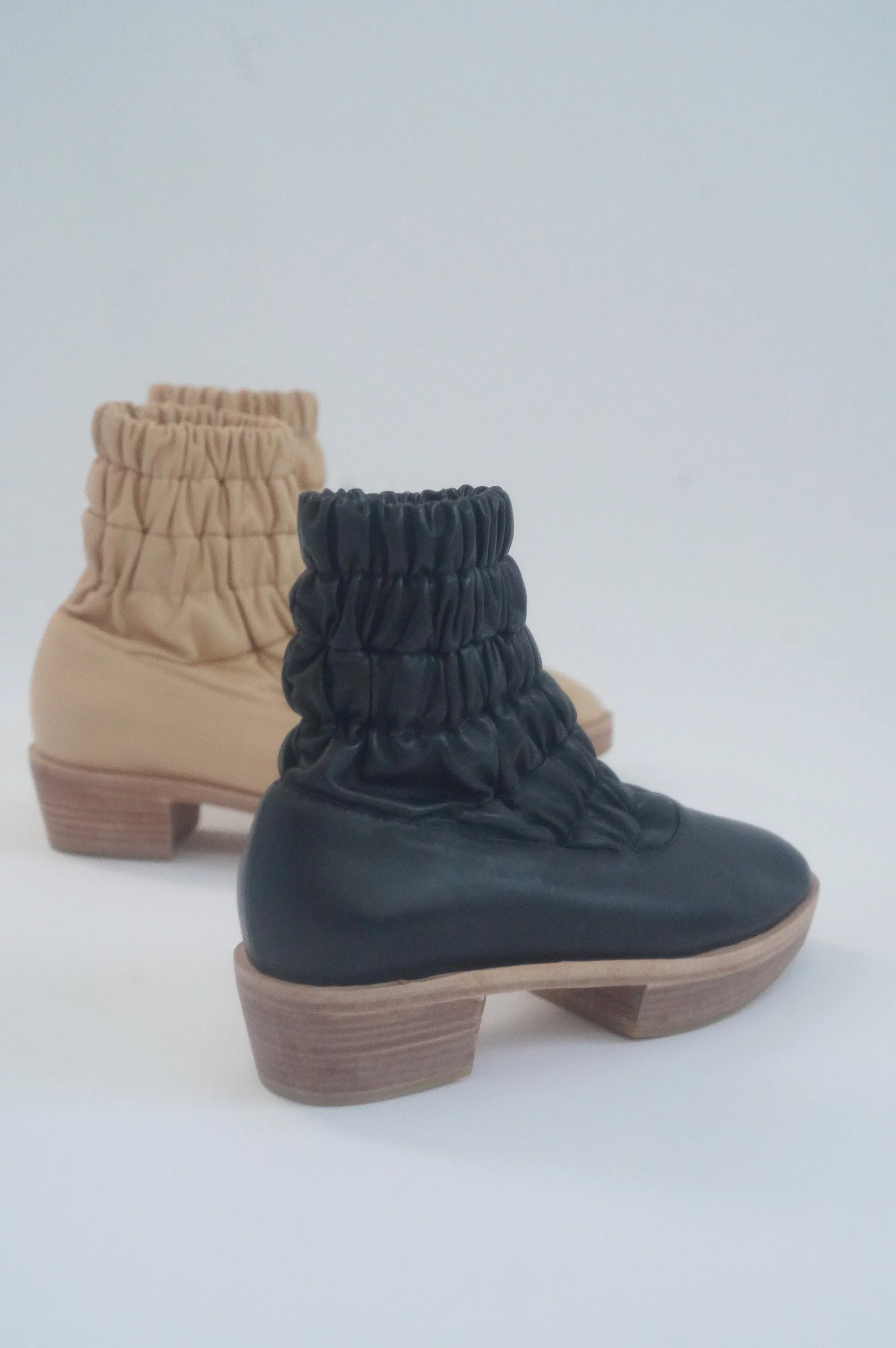 Beklina Aya Gathered Platform Boot Black