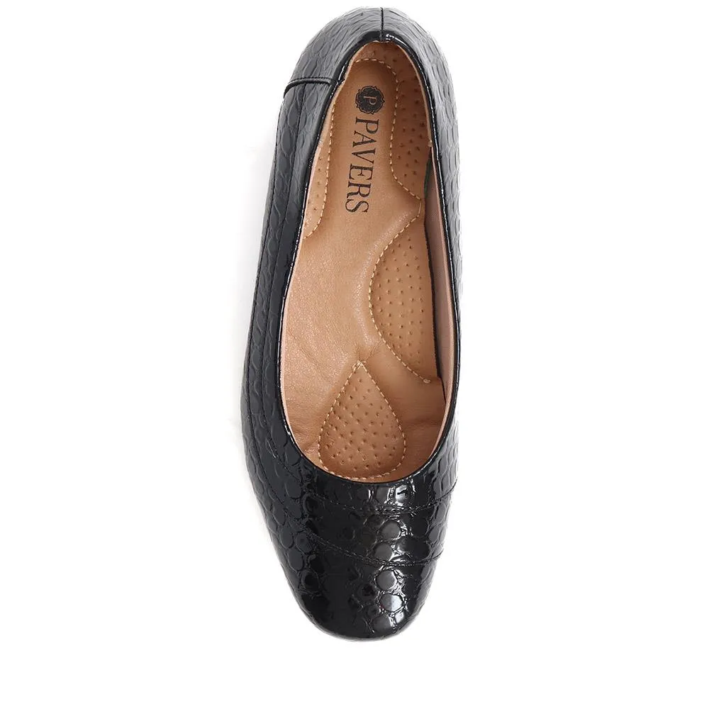 Casual Heeled Court Shoes - WK38025 / 324 237