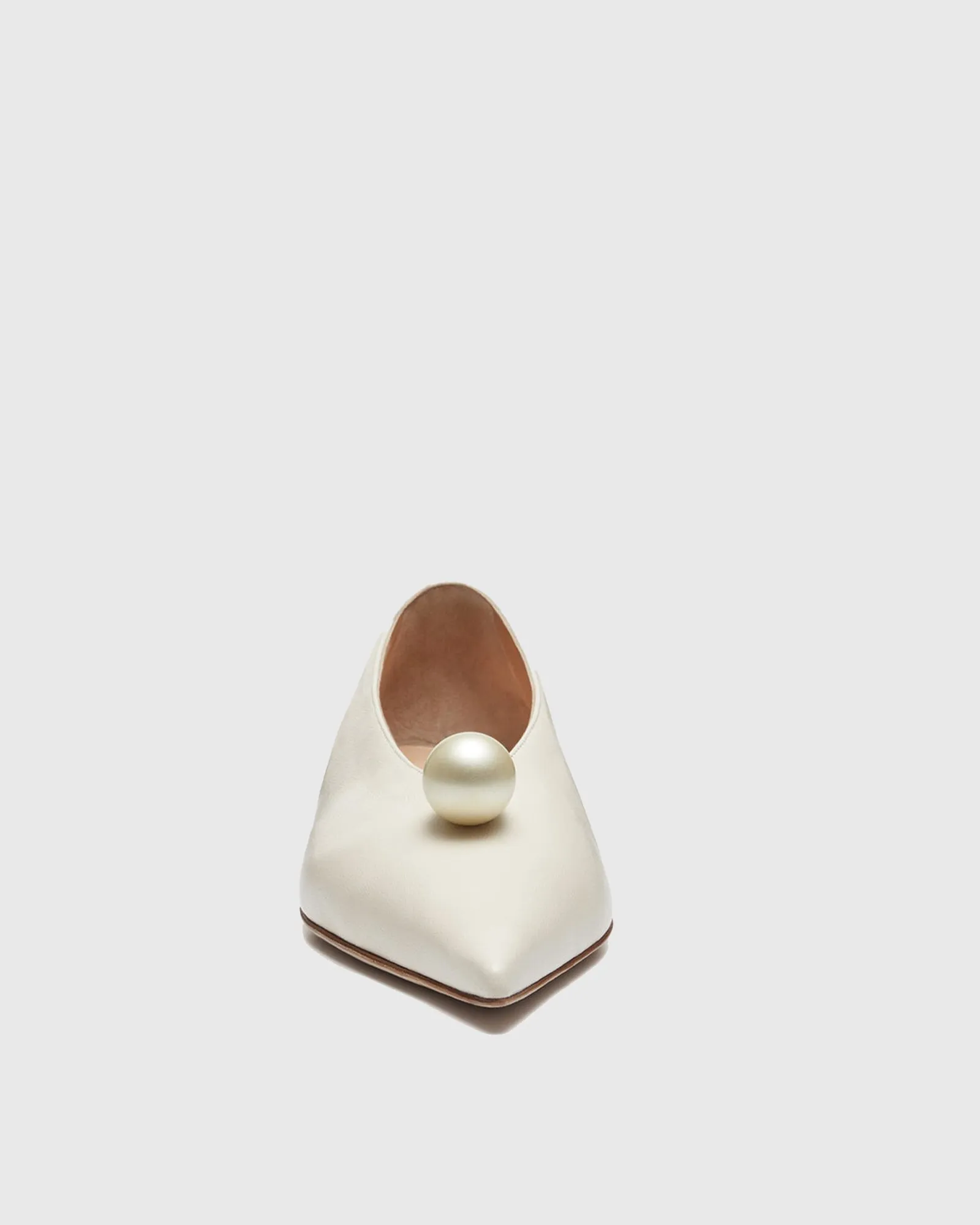 Savia Pearl Leather Pumps In White